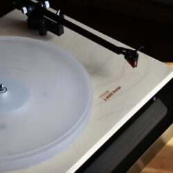 TIEN TURNTABLE